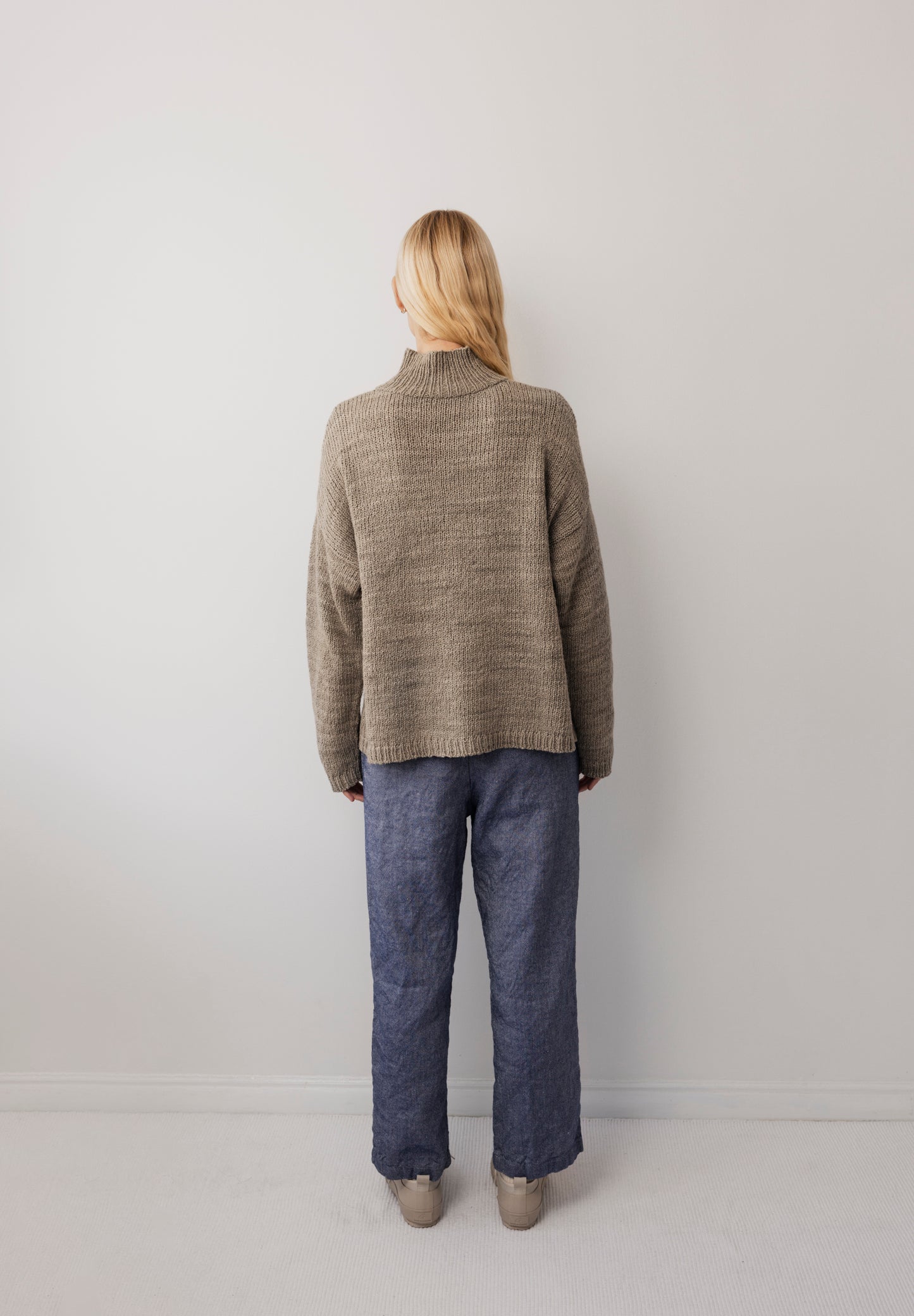 Cross Neck Pullover : Sage