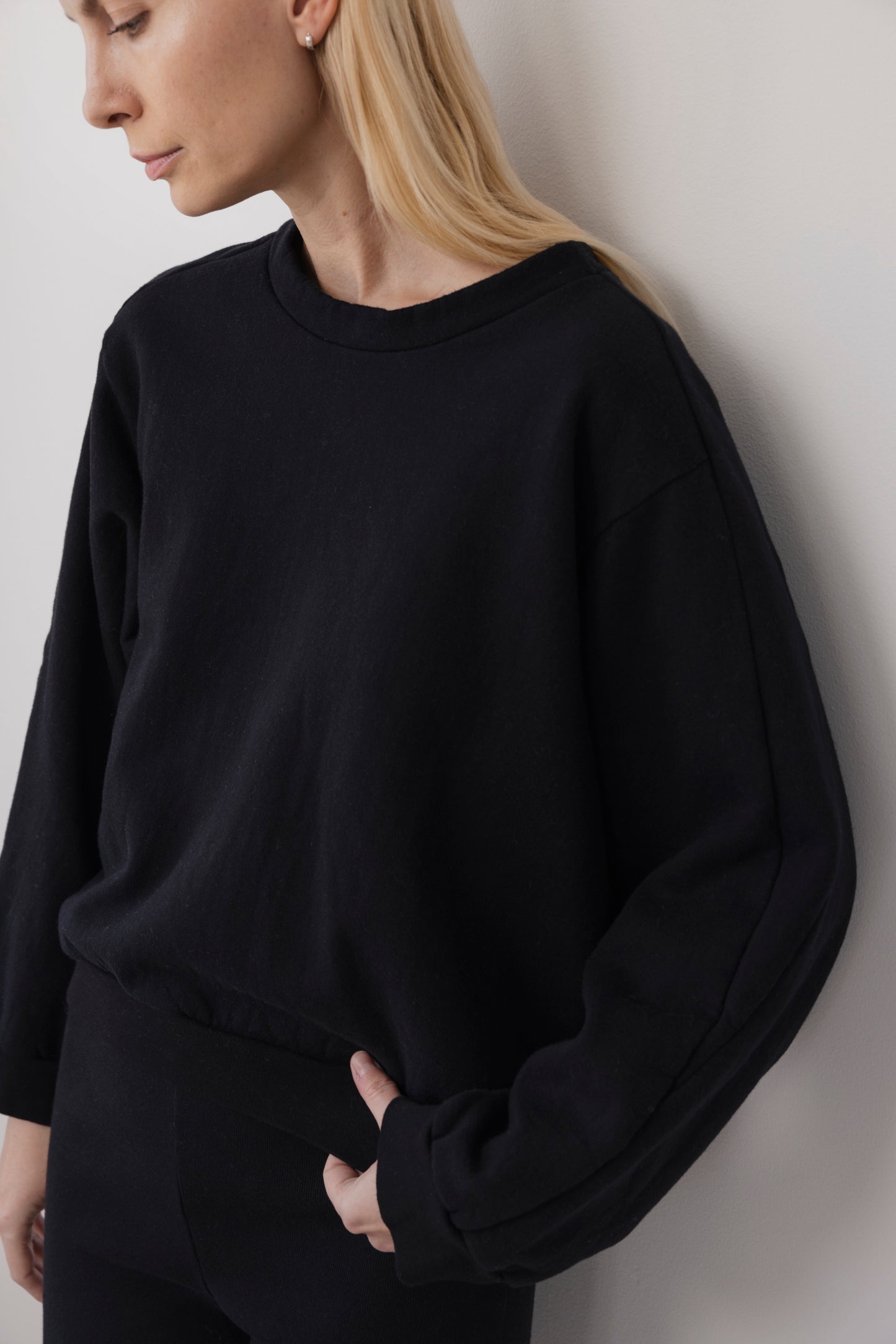 Easy Winter Sweatshirt : Black