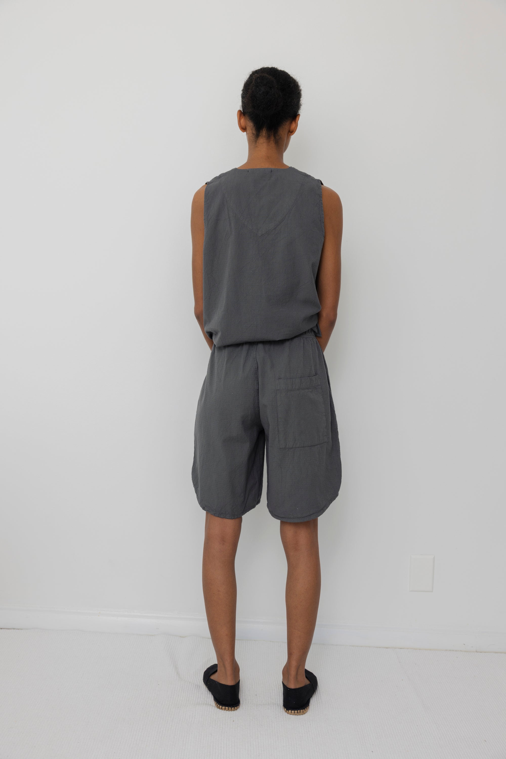 Tulip Short : Stone