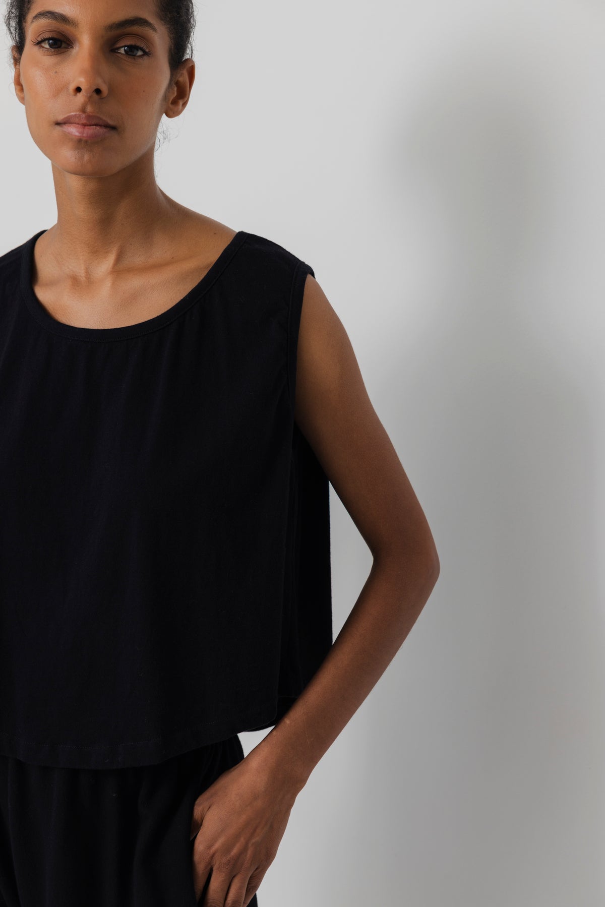 Wide Tank : Black