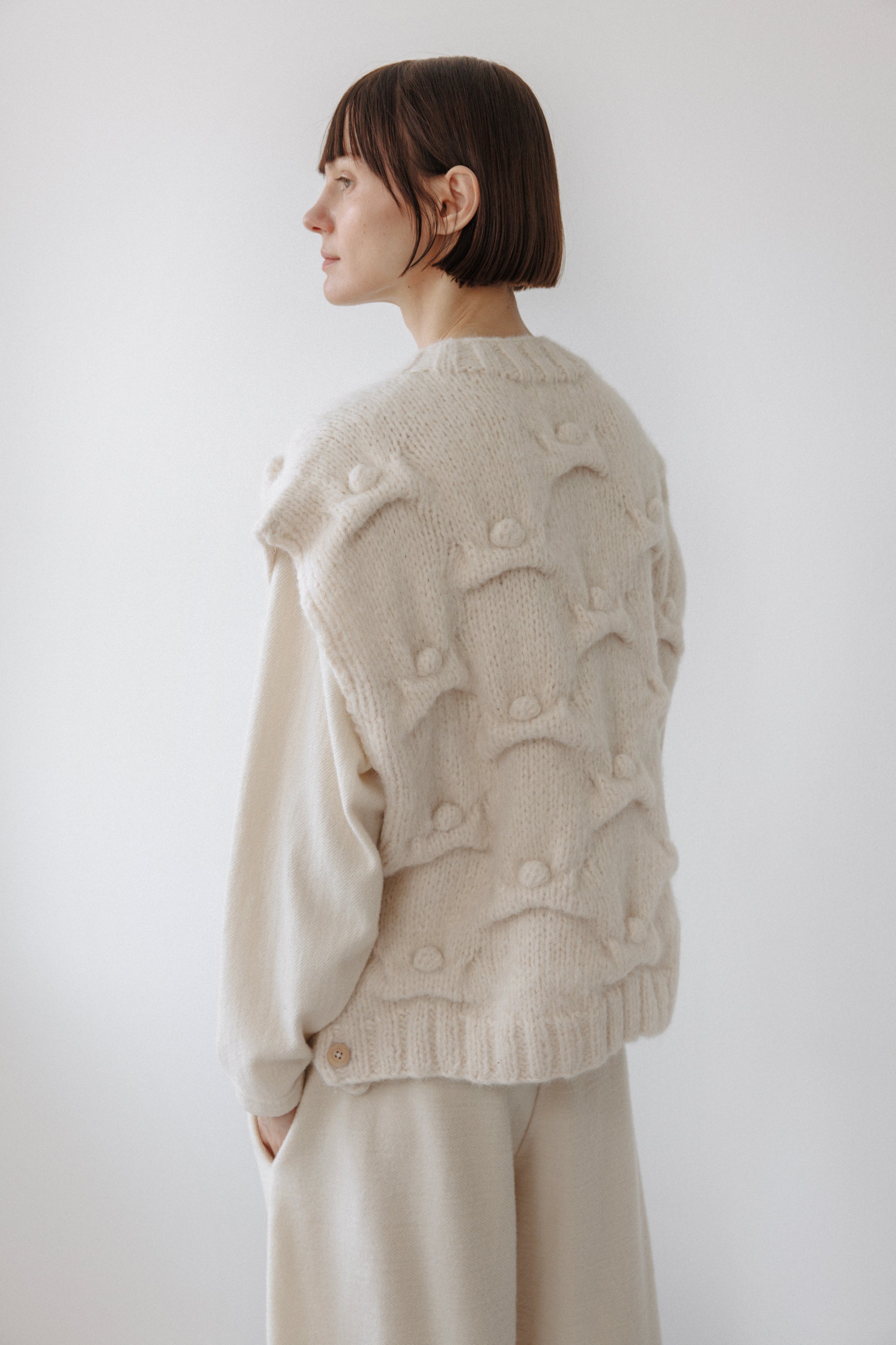 Handknit Vest : Ecru