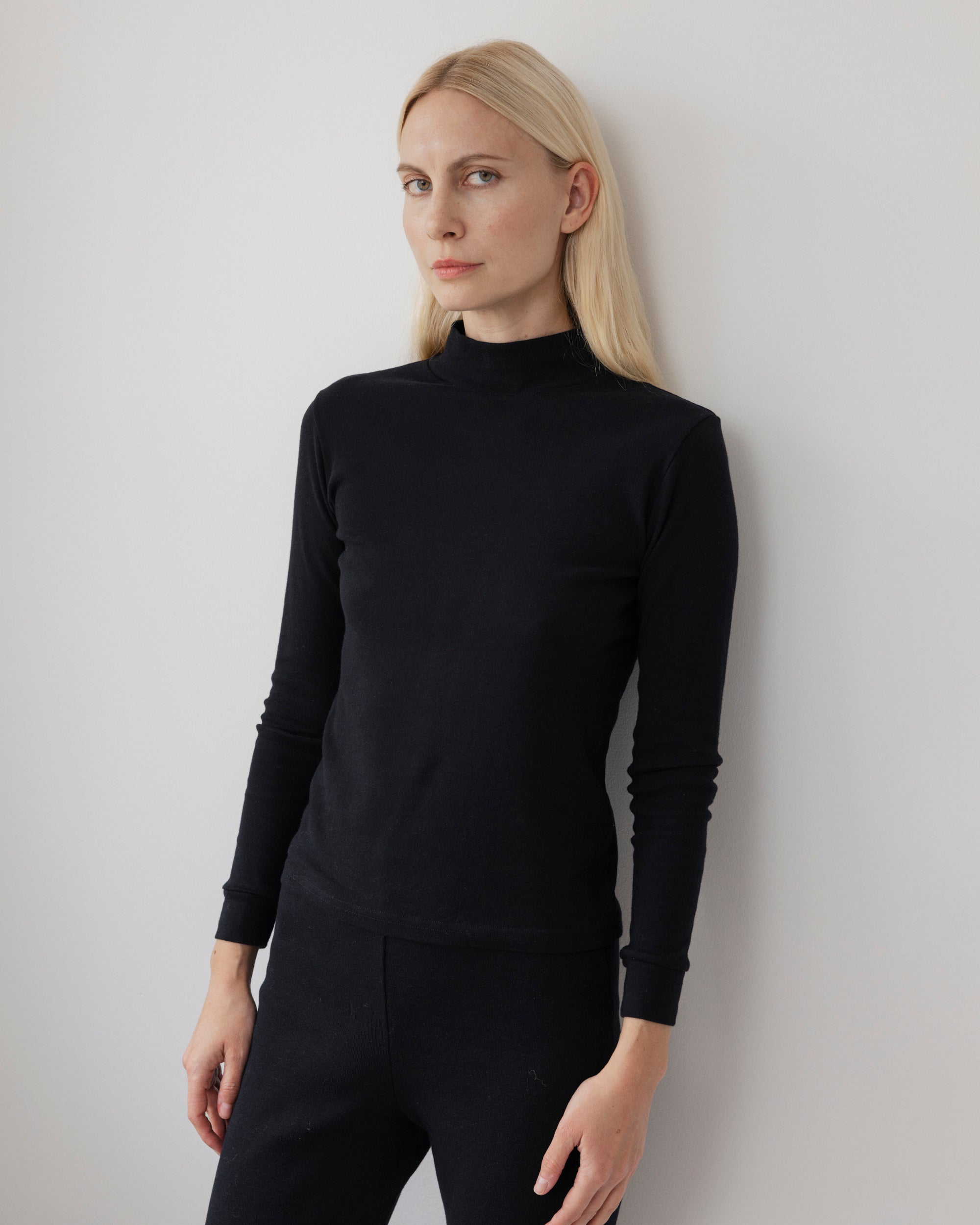 Easy Turtleneck : Black