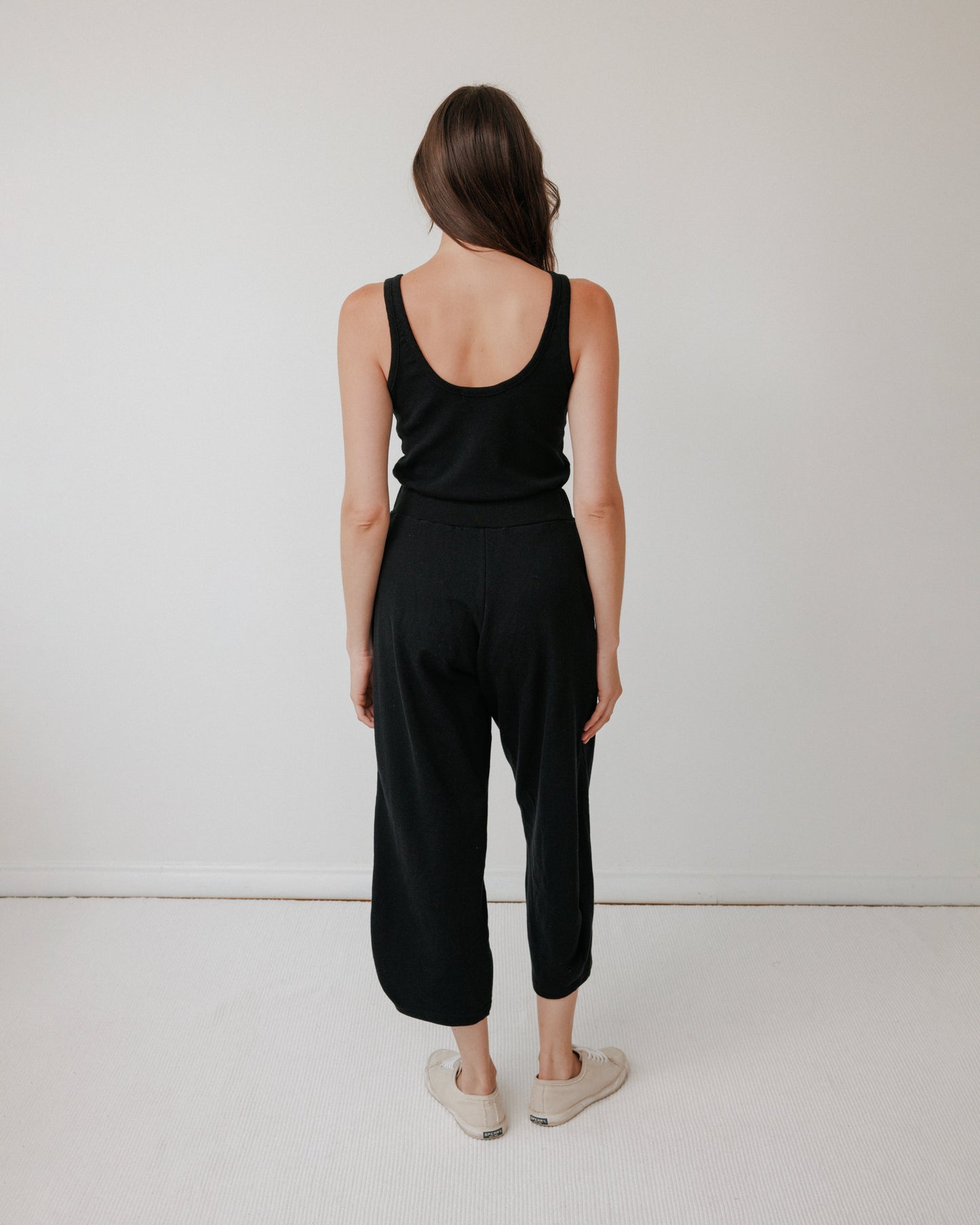 Scoop Back Rib Tank : Black