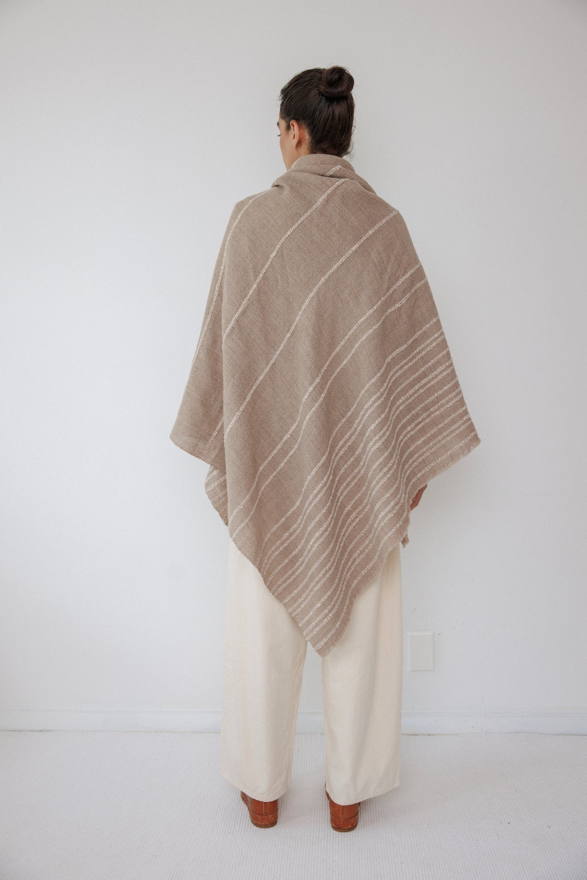 Handwoven Throw : Oatmeal