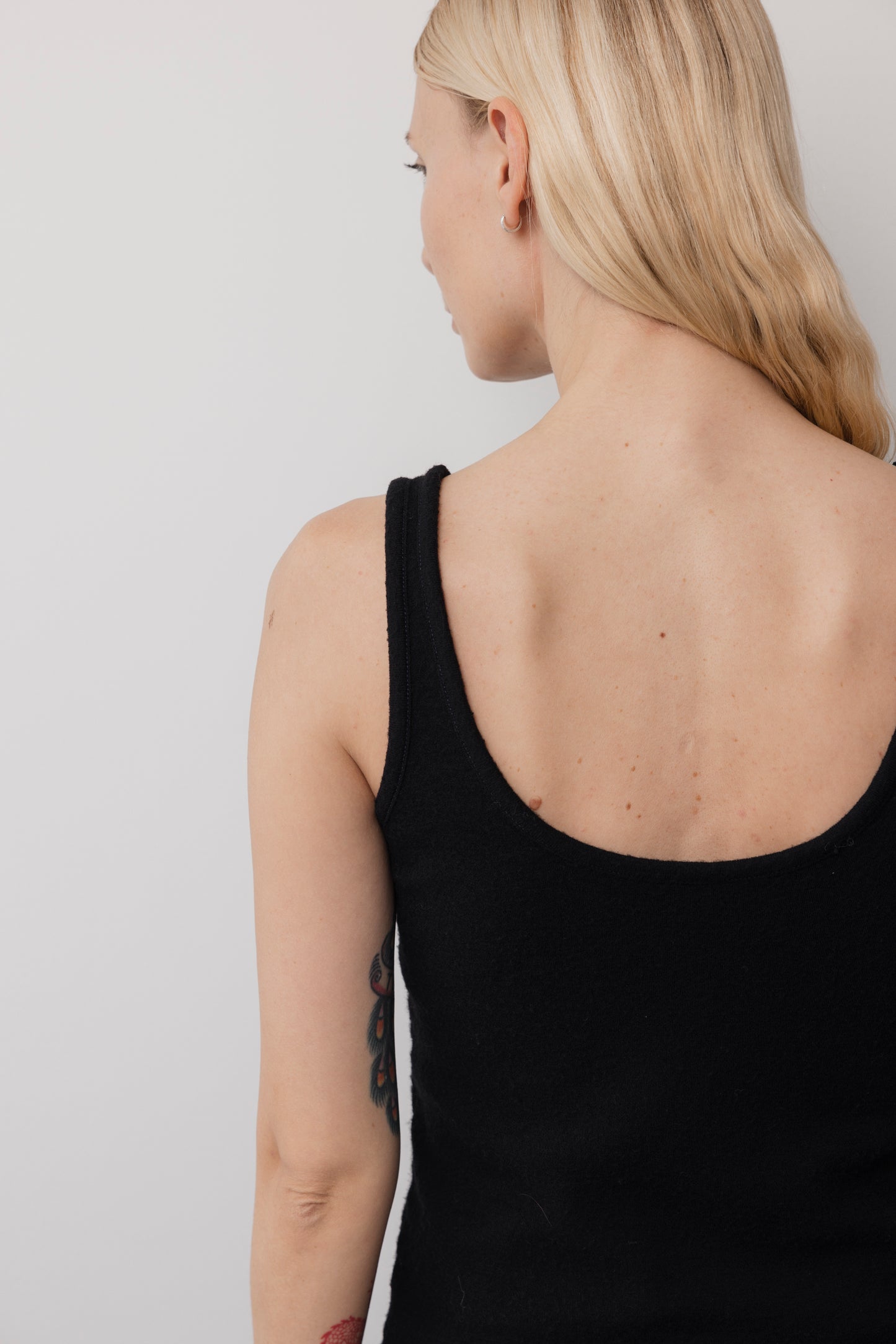 Wool Tank: Onyx