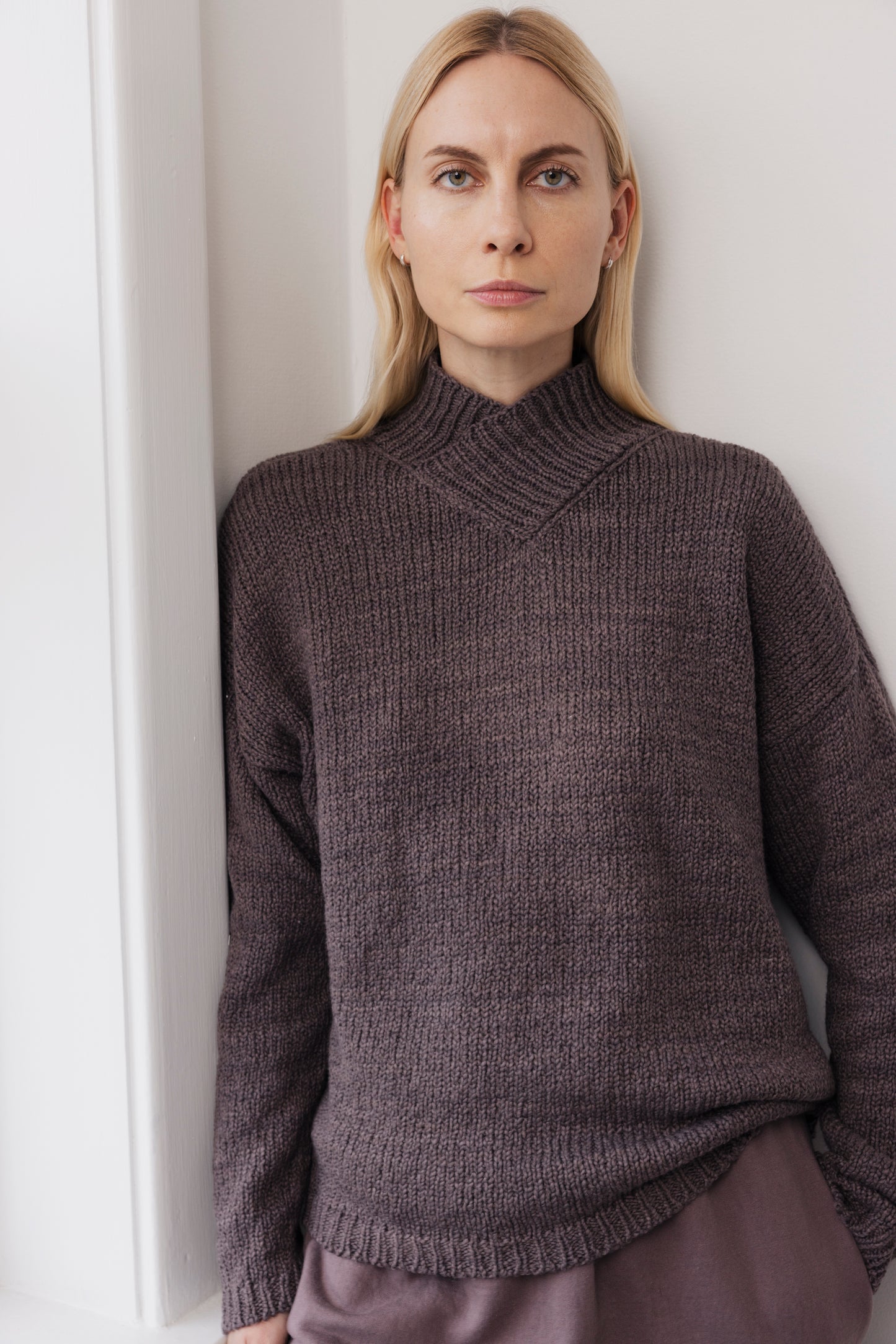 Cross Neck Pullover : Quartz