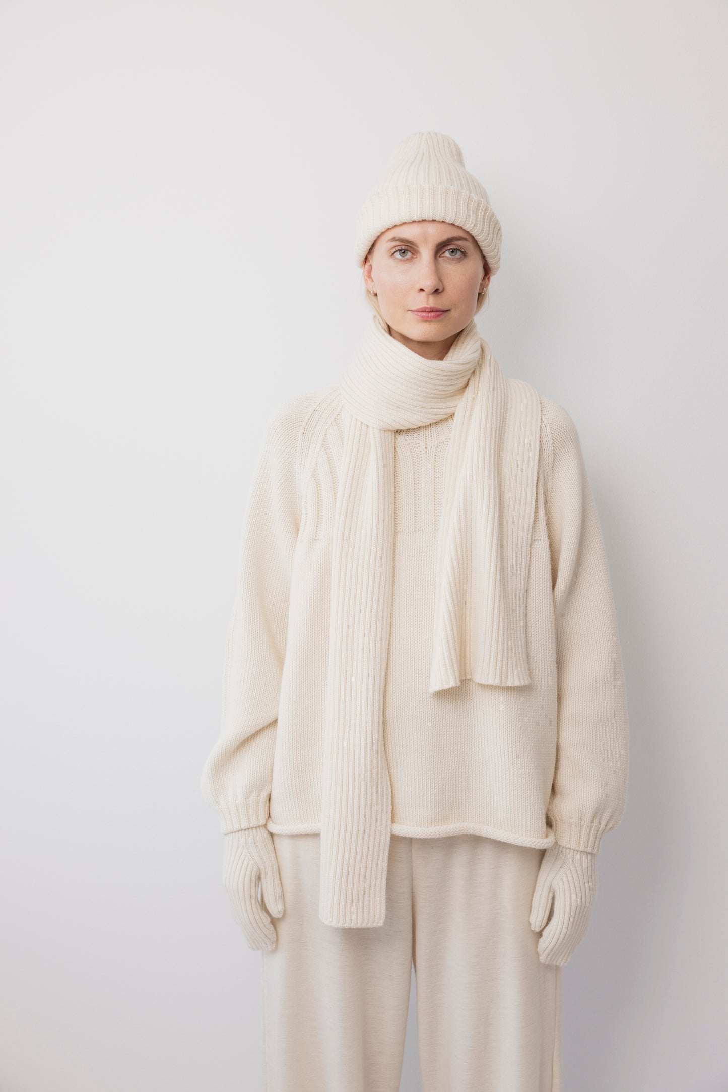 Rib Mittens: Natural