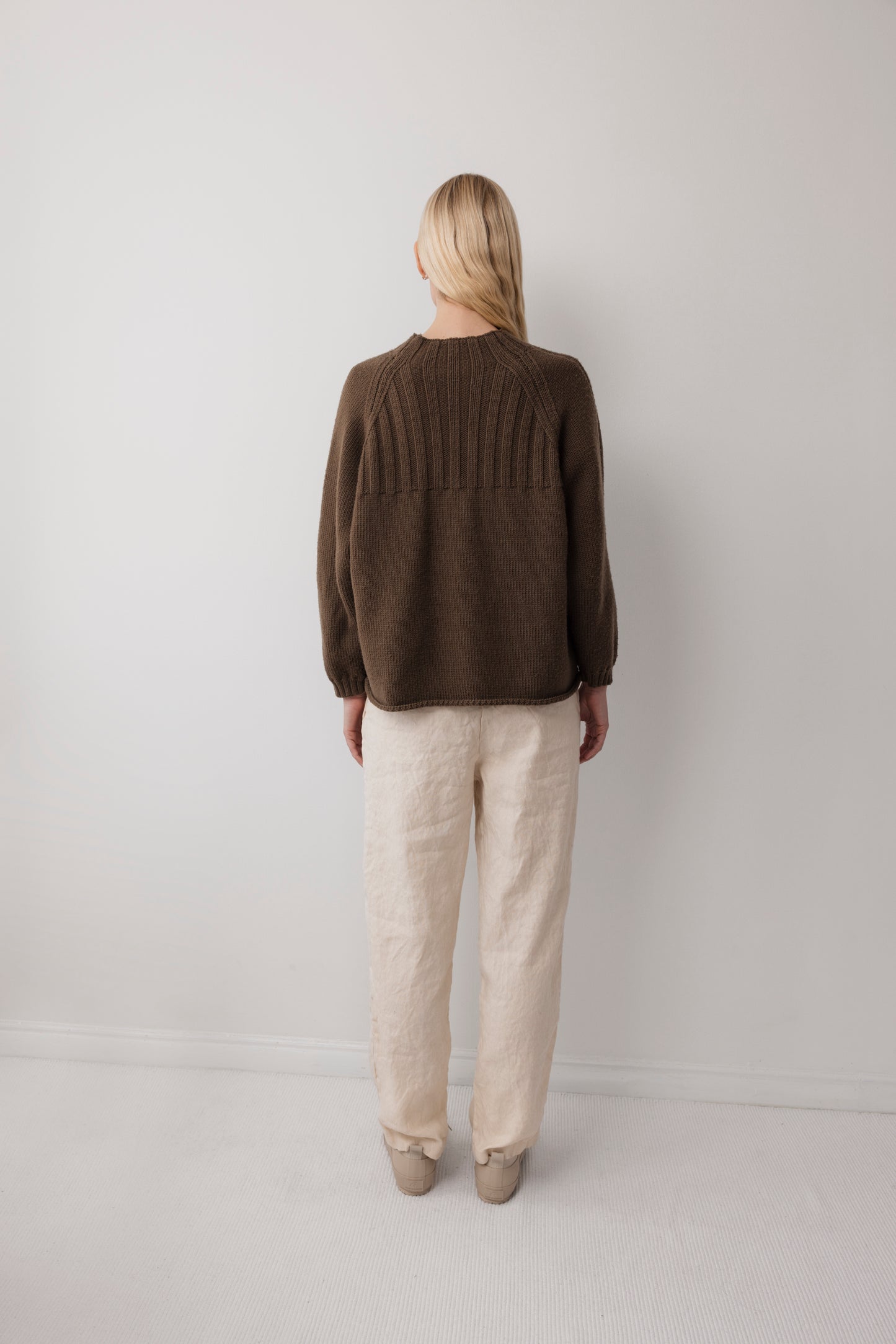 Rib Neck Pullover : Bark