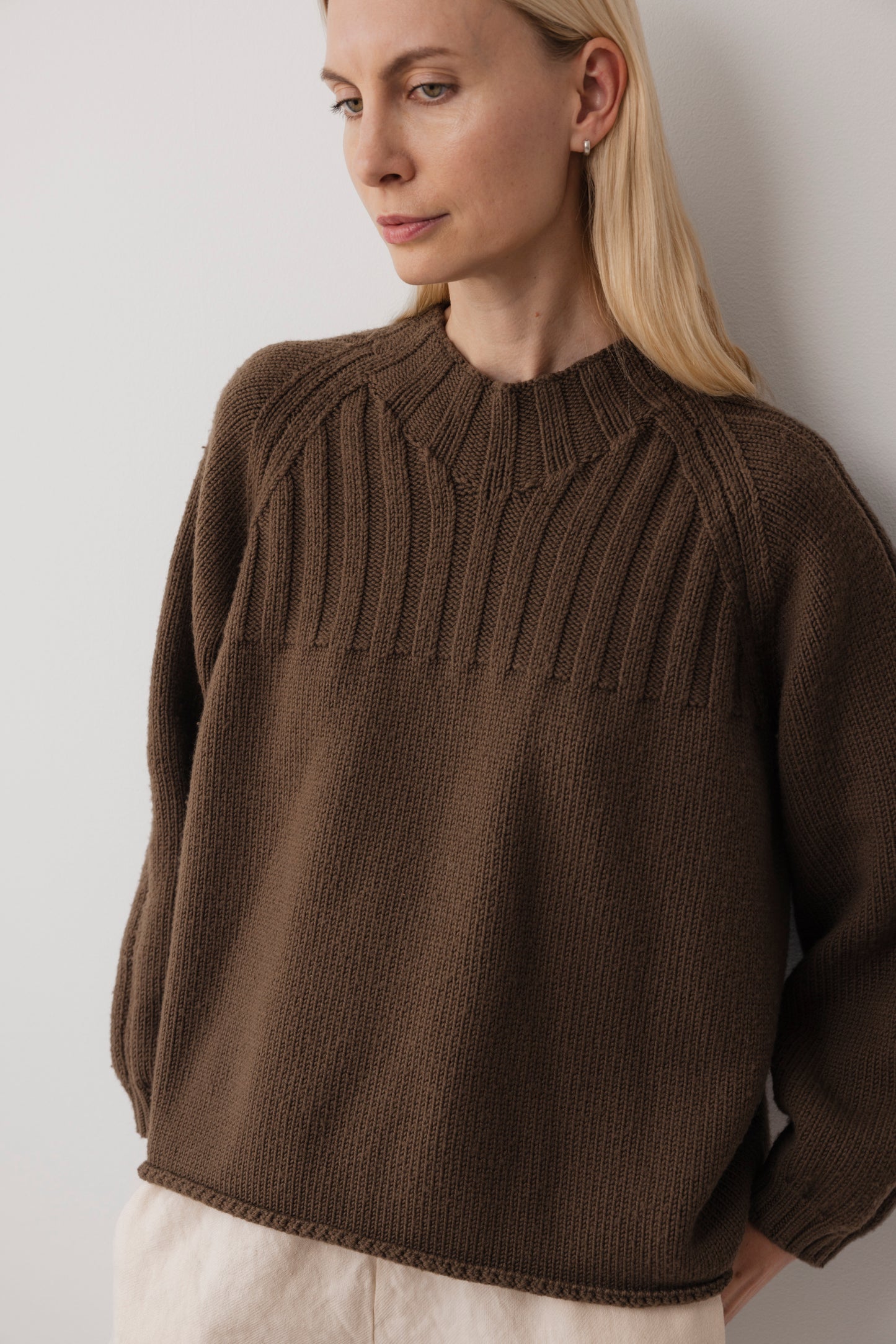 Rib Neck Pullover : Bark