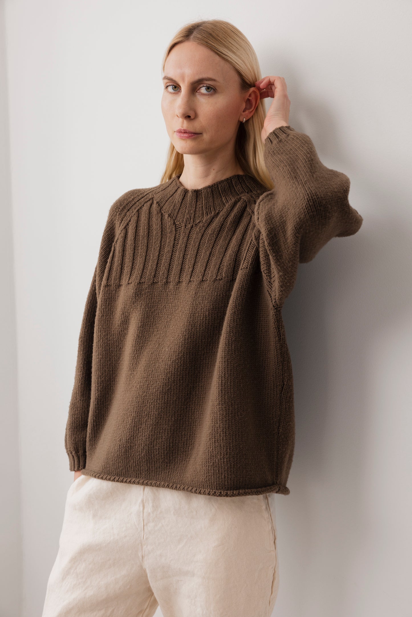 Rib Neck Pullover : Bark