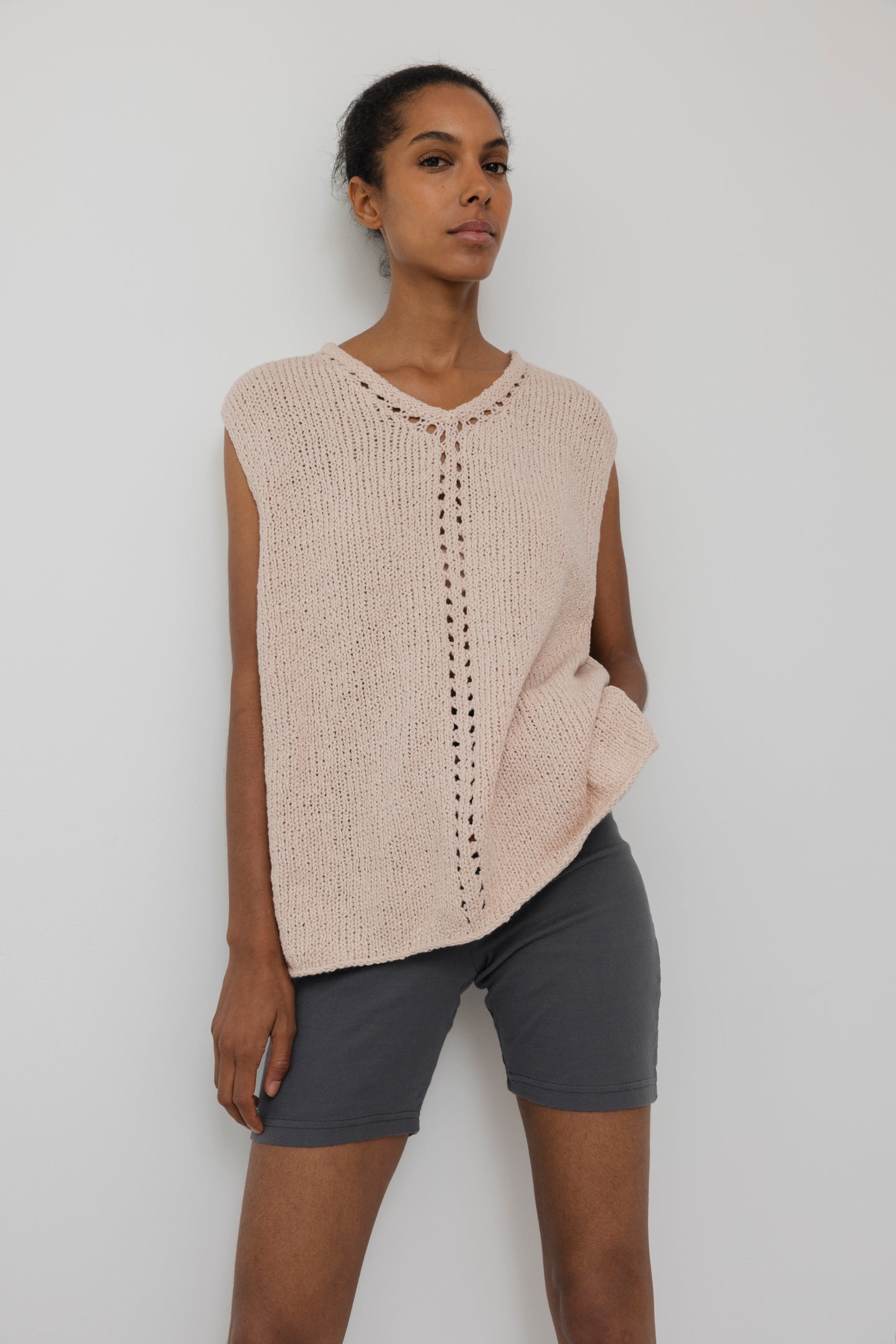 Pointelle Vest : Peony