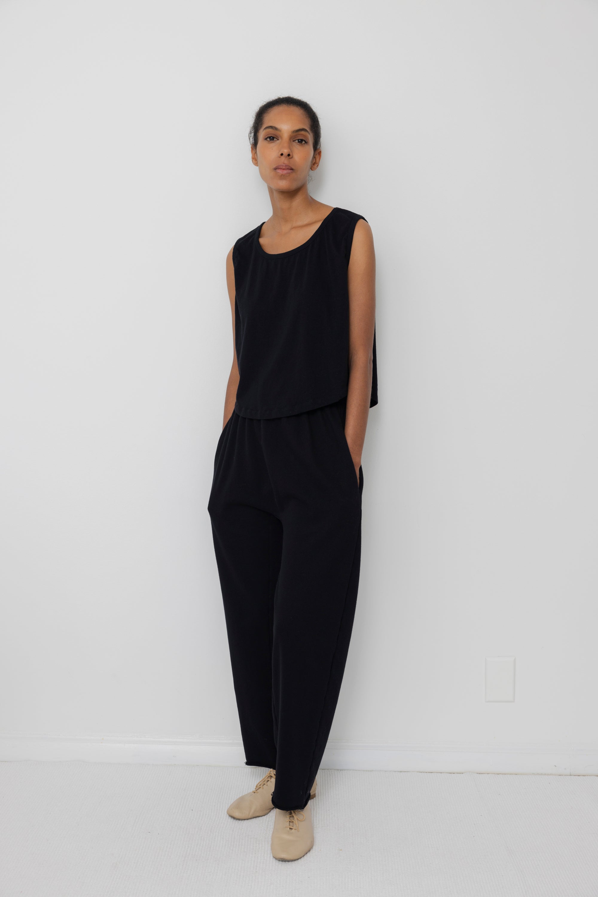 Wide Tank : Black