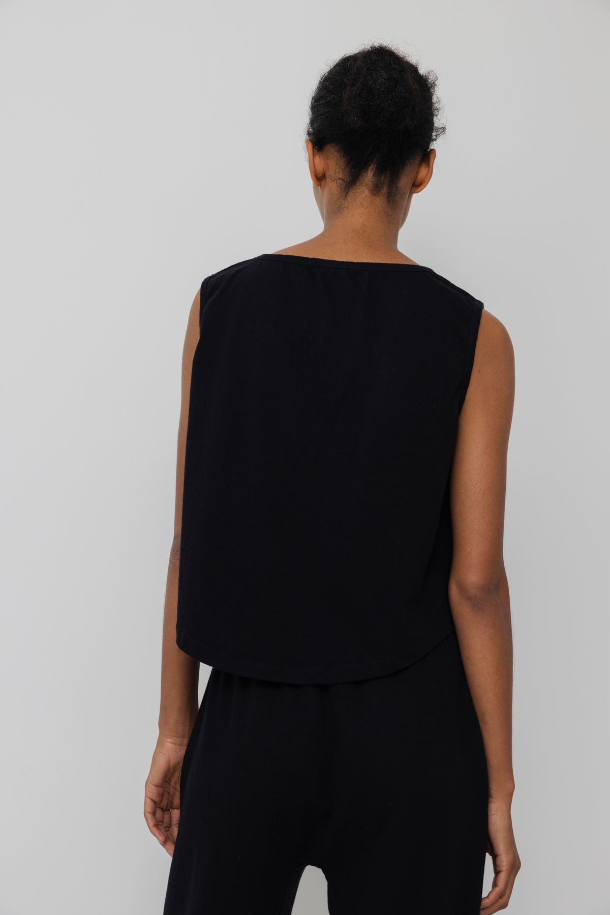 Wide Tank : Black
