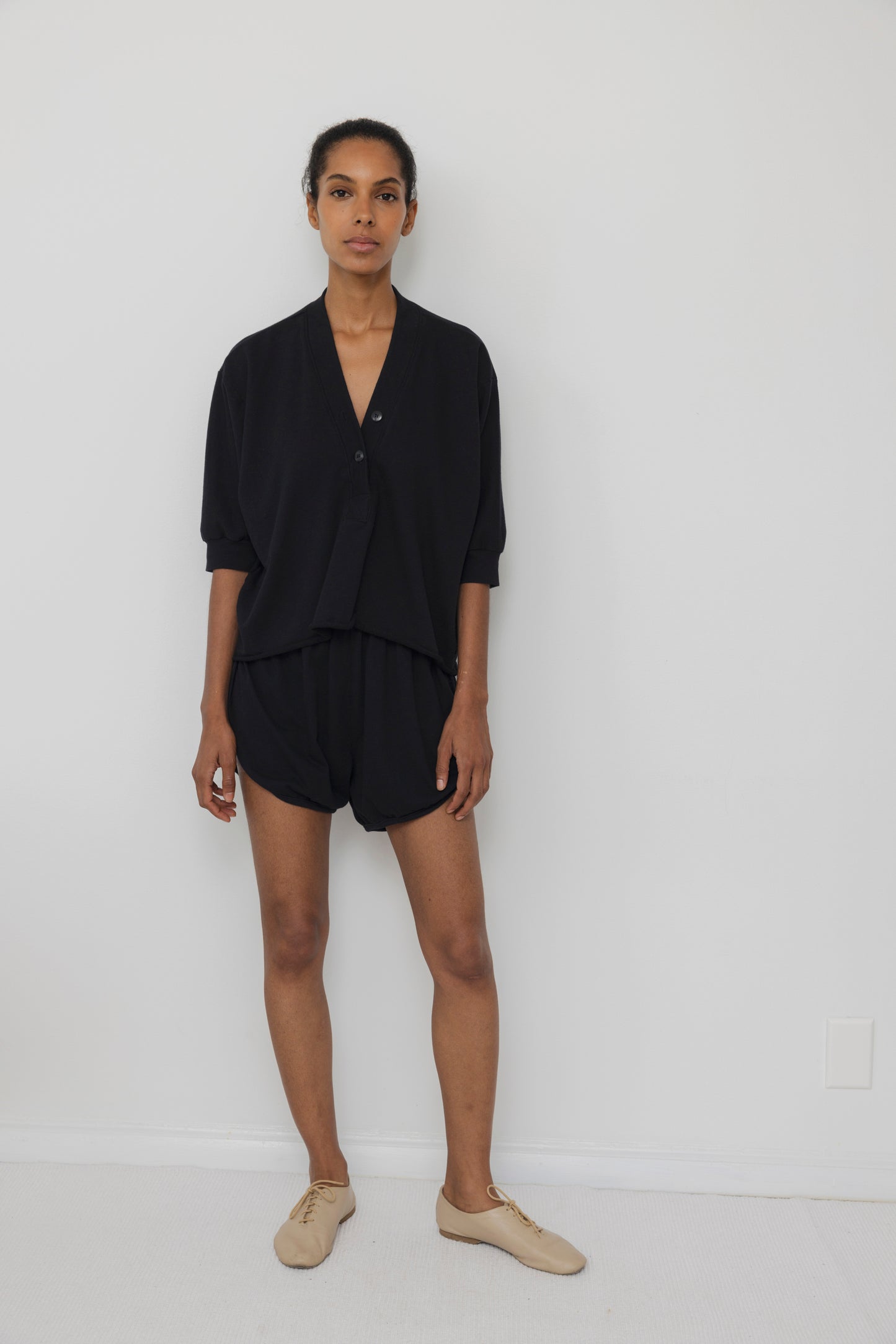 Short Sleeve Sweatshirt : Black
