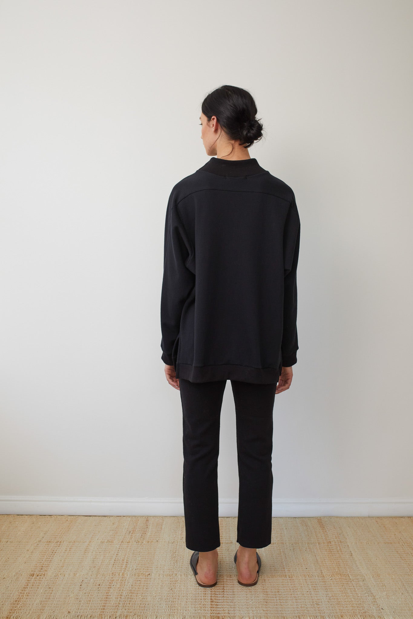 Rib Neck Sweatshirt : Black