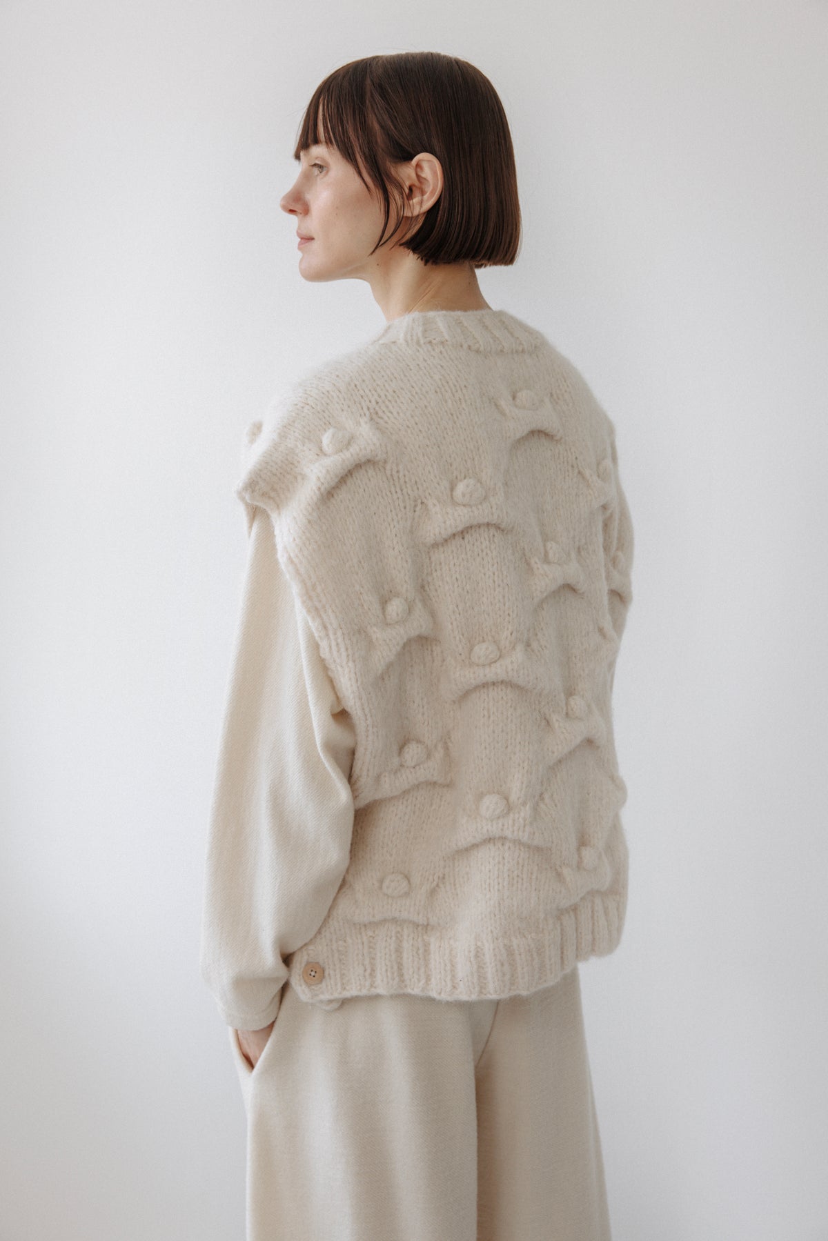Handknit Vest : Ecru