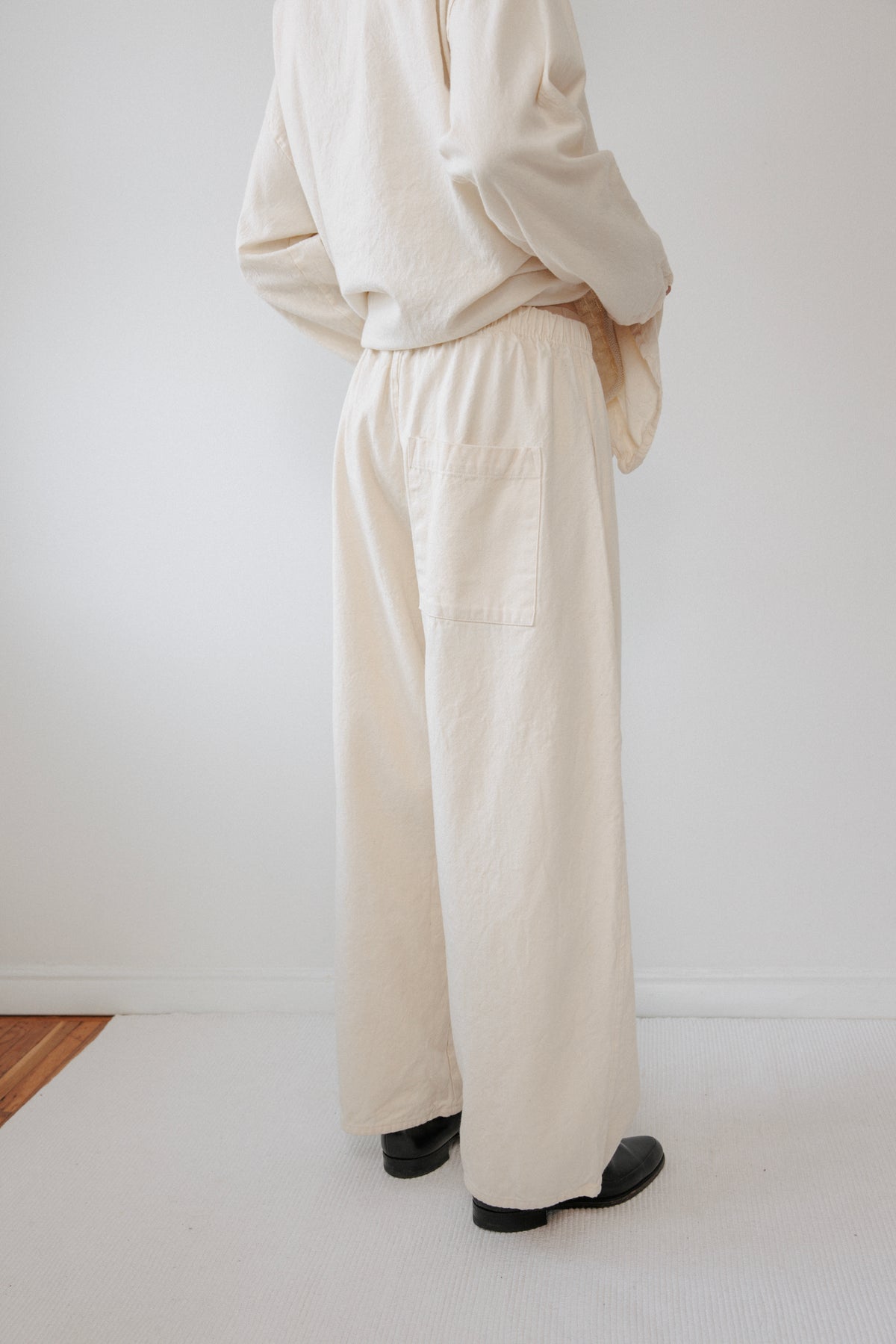 Wide Twill Trouser : Natural