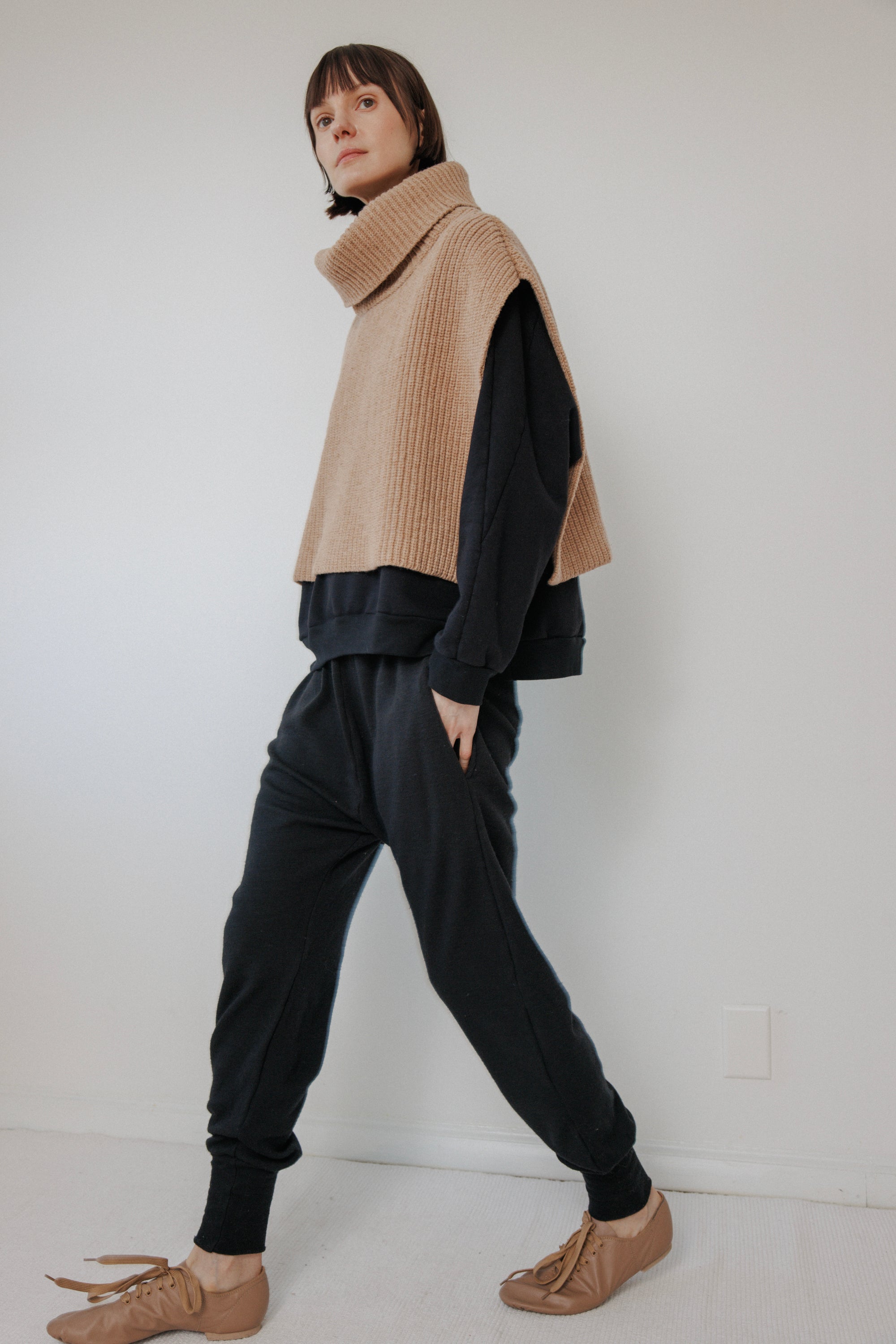 Rib Poncho : Muslin