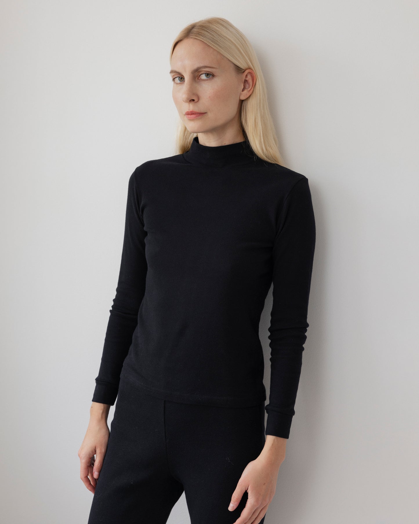 Easy Turtleneck : Black