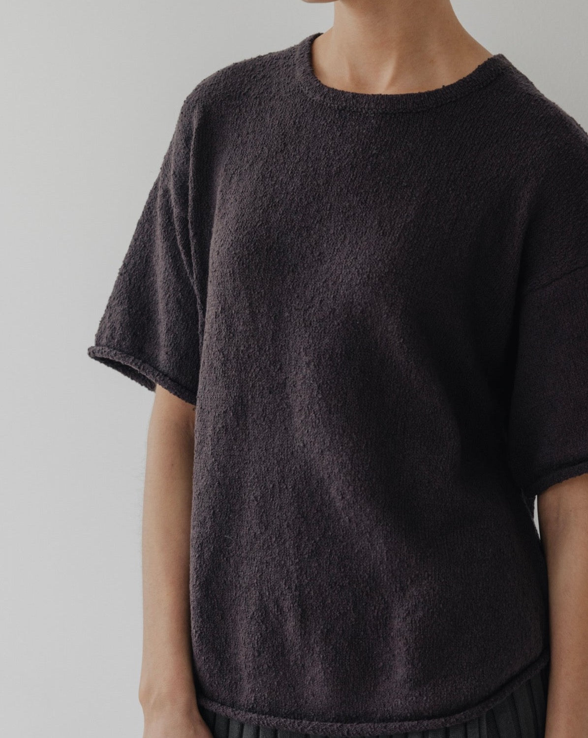 Boucle Tee : Black Plum