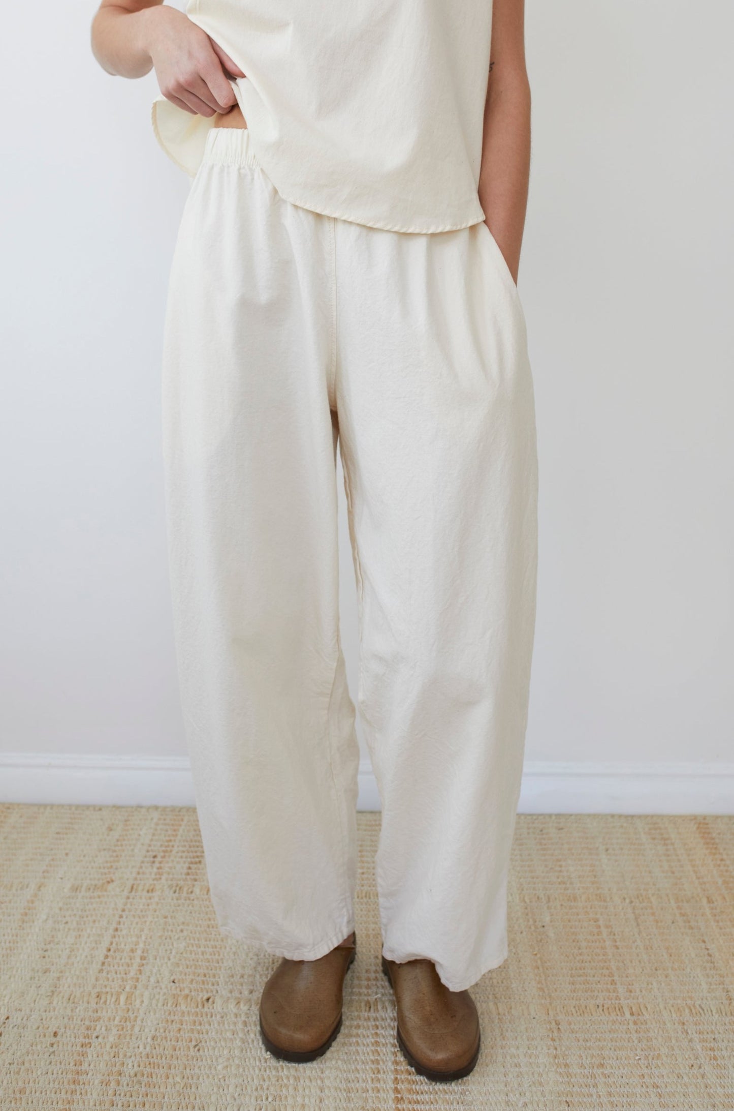 Wide Twill Trouser : Natural