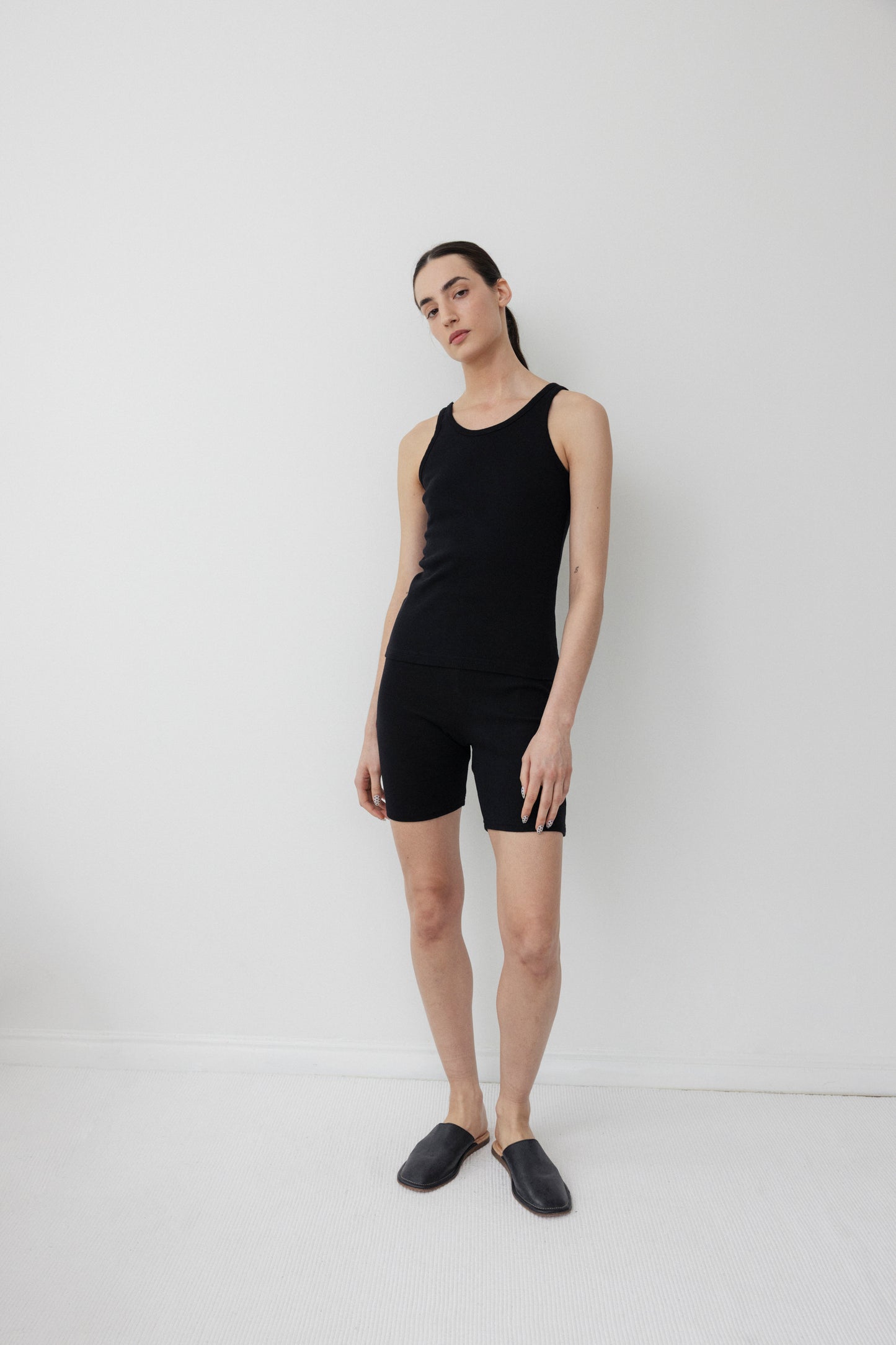 Scoop Back Rib Tank : Black