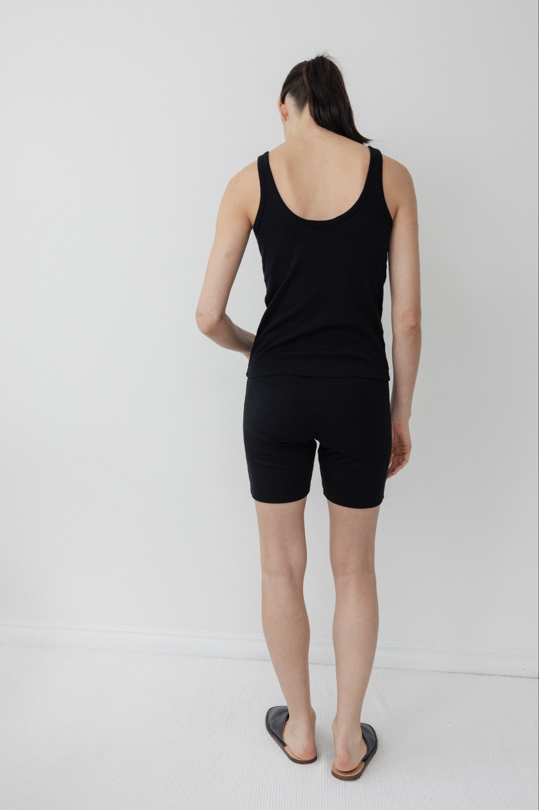 Scoop Back Rib Tank : Black